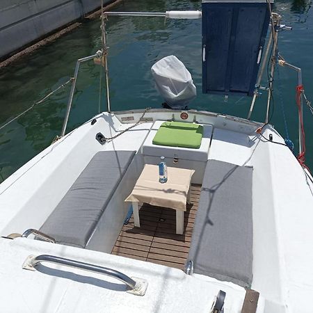 فندق Lanza Boat أرّاثيفي المظهر الخارجي الصورة